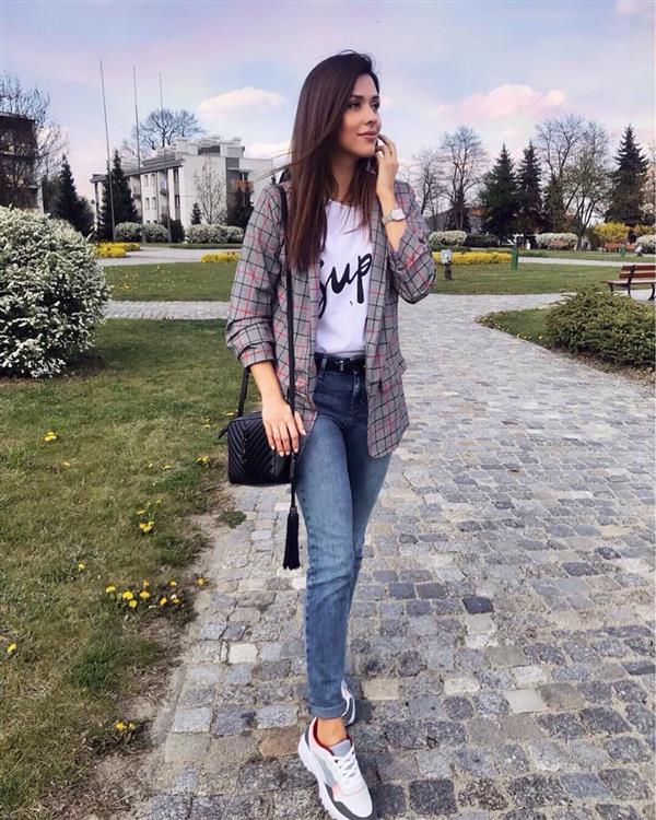 2026224192442715 520